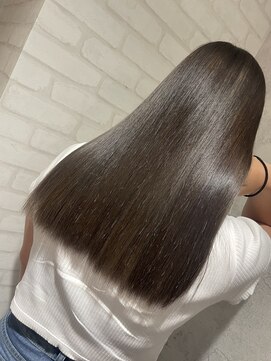 アフィナー(Afinar) グレージュ艶カラー☆