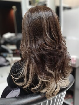 ヘアースタジオ ジェイワン(hair studio J ONE) 30代40代50代60代インナーカラーレイヤーロング ウルフカット2