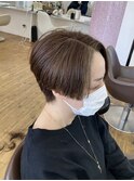 前下がりショート×ベージュ
