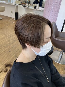 コワファースト 別府 前下がりショート×ベージュ