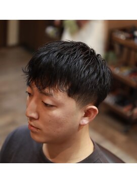 バーバーショップ スバル(BARBERSHOP SUBARU) <理容室><バーバー>メンズビジネススタイル