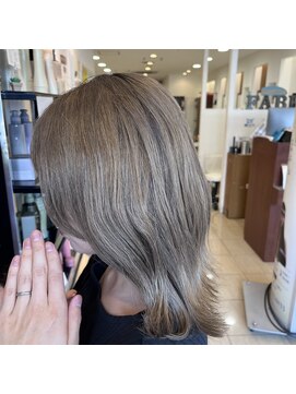 美粧ほそや 横浜反町 ミルクティーベージュ