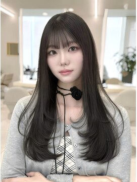 マウル 栄(MAEUL) 似合わせレイヤーカット×透明感カラー