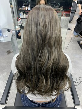 ヘアーテラスエム 奈良店(hair terrace M) グレージュハイライトカラー