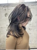 レイヤーグレージュ