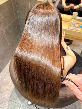 セントラル 三宮店(central) 【神戸三宮】美髪を育てる“素髪メンテナンス”新習慣