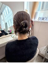 ミラ(Mila) お呼ばれヘアセット★カチモリアップ 金箔