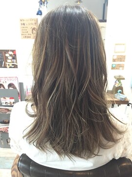 ヌーヘアーフォルマ(N.U hair=forma) n.uハイライトカラー