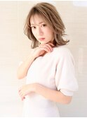 大人かわいいくびれレイヤーミディアムヘア