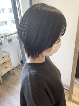 メルト 吉祥寺(melt) 前下がり丸みショートウルフ　ウルフレイヤー　小顔　20代30代