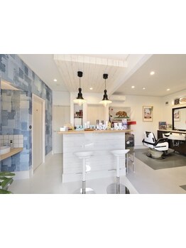 《完全マンツーマン施術》カリフォルニア風のお洒落な店内で非日常的なサロンタイムをご提供♪