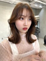 ラル 立川(lar)&nbsp;くすみベージュ_オリーブベージュレイヤーカットウェットヘア