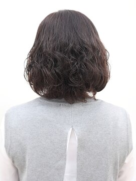 アイビーりーふ ミディアムカット グレイカラー