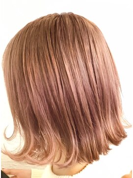 ラビス 浦和(Lovis) 魅力倍増カール/セミディ/シアーカラー/ダークアッシュ/姫カット