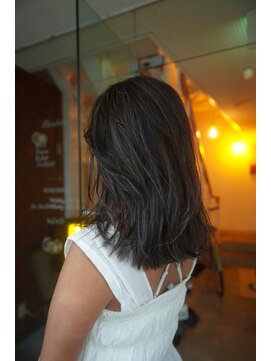 ビュートリアム 鎌倉小町(BEAUTRIUM) ハイライト／白髪ぼかし/イルミナ/beautrium鎌倉小町　比嘉