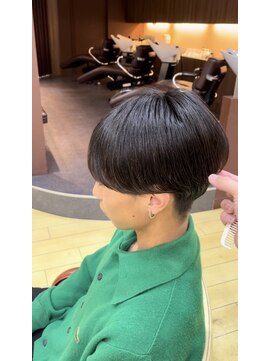 ミリ(milli Produce by ITAKURA) 毛流れセンターパート