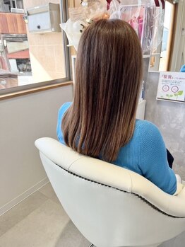 フォルトナ(FORTUNA)の写真/様々な低刺激のカラー剤を備え髪のお悩みに寄り添う◎髪や頭皮を傷めず、ダメージレス×艶カラーを叶える！