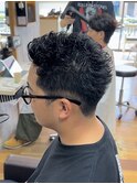 刈り上げスパイキーショート