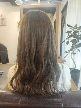 レイリー(LAiLy) ゆる巻きロング