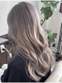 ハイトーンオリーブグレージュイルミナカラーレイヤーカット堺東