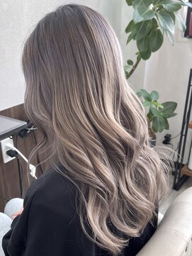 ベルヘアーデザイン 堺東(Belle hair Design) ハイトーンオリーブグレージュイルミナカラーレイヤーカット堺東