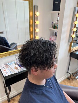 コワファースト  させぼ五番街店(COIFF1RST) 波巻きパーマ×センターパート☆