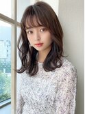 大人かわいいエアリーミディの小顔くびれ韓国ヘアー20代30