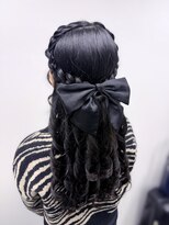アールエーサロンモノクロ 秋葉原(RA SALON モノクロ)&nbsp;編み込みハーフアップ