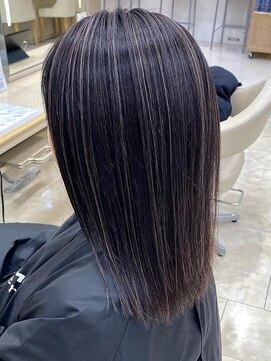 シャルムバイケンジ(Charm.by KENJE) 銀座髪質改善レイヤーカット白髪ぼかしハイライト縮毛矯正有楽町