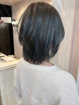 キャアリー(Caary) 福山人気20代30代40代オリーブグレージュひし形ミディアム艶髪