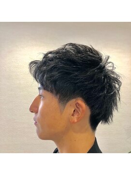 イーズヘアー(Eaze Hair) アップバンクショートマッシュ