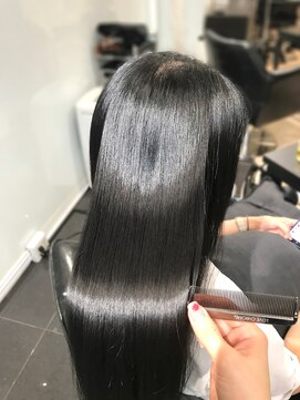 ラブクロムトーキョー オモテサンドウ(LOVECHROME OMOTESANDO) LCプレミアムトリートメント☆艶髪黒髪ストレートヘア