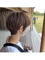 ログ(Log)&nbsp;大人ショート、白髪ぼかし