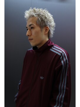 ツーエイチ 新宿(2H) 新宿/ハイトーンショート/ホワイトカラー/新宿駅/新宿理容室