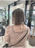 2025年人気夏カラー 外国人風白髪ぼかしデザインカラー