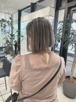 ステアケース 武蔵小杉店(stair:case)&nbsp;2025年人気夏カラー 外国人風白髪ぼかしデザインカラー