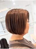 横顔スッキリボブ
