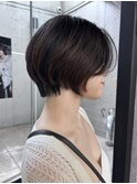ショートカット　前髪無し　ハンサムショート　