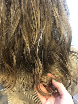 ヘアサロンエム 川越(HAIR SALON M) 外ハネボブ/アッシュブラウン/ネオウルフ/デザインカラー