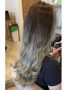 ドゥーアンジヘアー(dou-Ange hair) グラデーション×シルバー