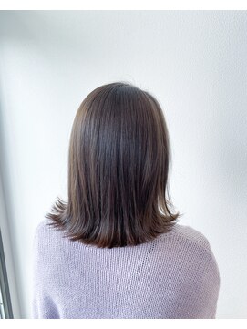 リフ(RIFF) オリーブグレージュカラー