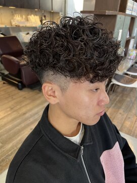 フィフス(fifth) スペインカール プードルパーマ ポップコーンパーマ メンズ