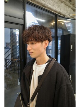 スレイ 西宮(SLAY) 波巻きハイライトアップバングツーブロックマッシュ