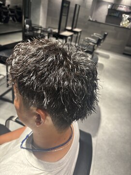 スタッド 松戸(stud. Men‘s) ツイストスパイラル