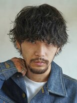 イズバイフィフス(is by fifth) ツイストスパイラルパーマツイストパーマセンターパートウルフ