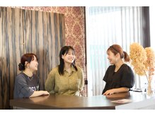 ヘアリゾート マンゴスティン(hair resort Mangosteen)の雰囲気（女性スタッフ多数在籍◎髪の相談をしやすい空気感◎【千歳船橋】）
