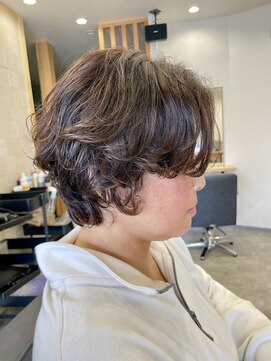 リノアバイフェリア(LINO’A by felia) 40代50代60代◎クセを活かす◎パーマ風くせ毛ショート