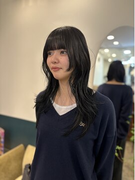 ヘアーブレイス(hair brace) 黒髪のレイヤースタイル