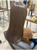 透明感のあるくすみブラウン髪質改善カラー