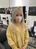 キング 心斎橋店(K!ng)&nbsp;ハイライトカラーミルクティーベージュレイヤーカット